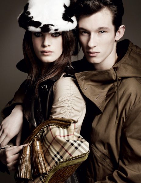 BURBERRY AUTUMN-WINTER 2011/12 ADVERTISING CAMPAIGN